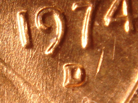 1974-D-Lincoln-Memorial-Cent-1MM-007?-Looks-Like-It,-But: